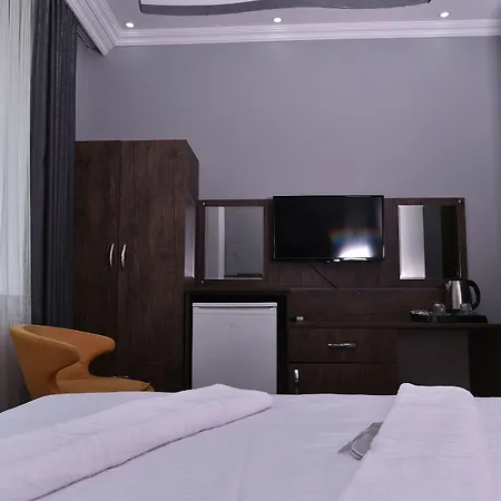 Rays Bakirkoey Center Hotel 3*