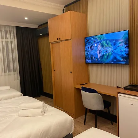 Rays Bakirkoey Center Hotel 3*