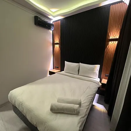 光线奥特尔酒店 3*