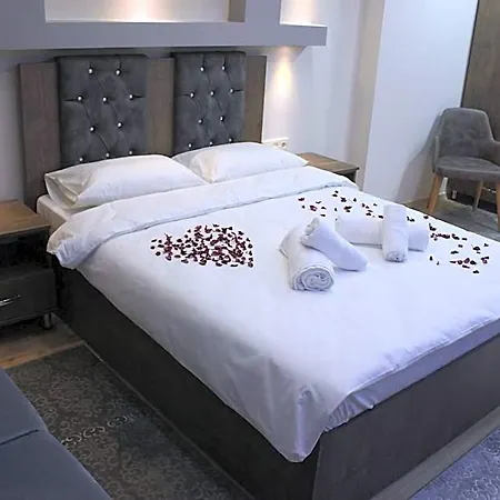فندق Rays - Bakirkoy Center 3*